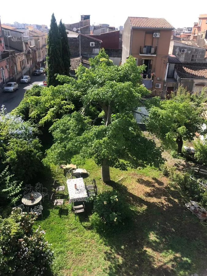 Affittacamere Hotel A Casa Nostra Aeroporto di Catania Fontana Rossa