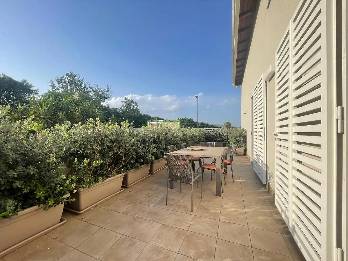 A Casa Nostra Hotell CTA 0*, Catania Italien